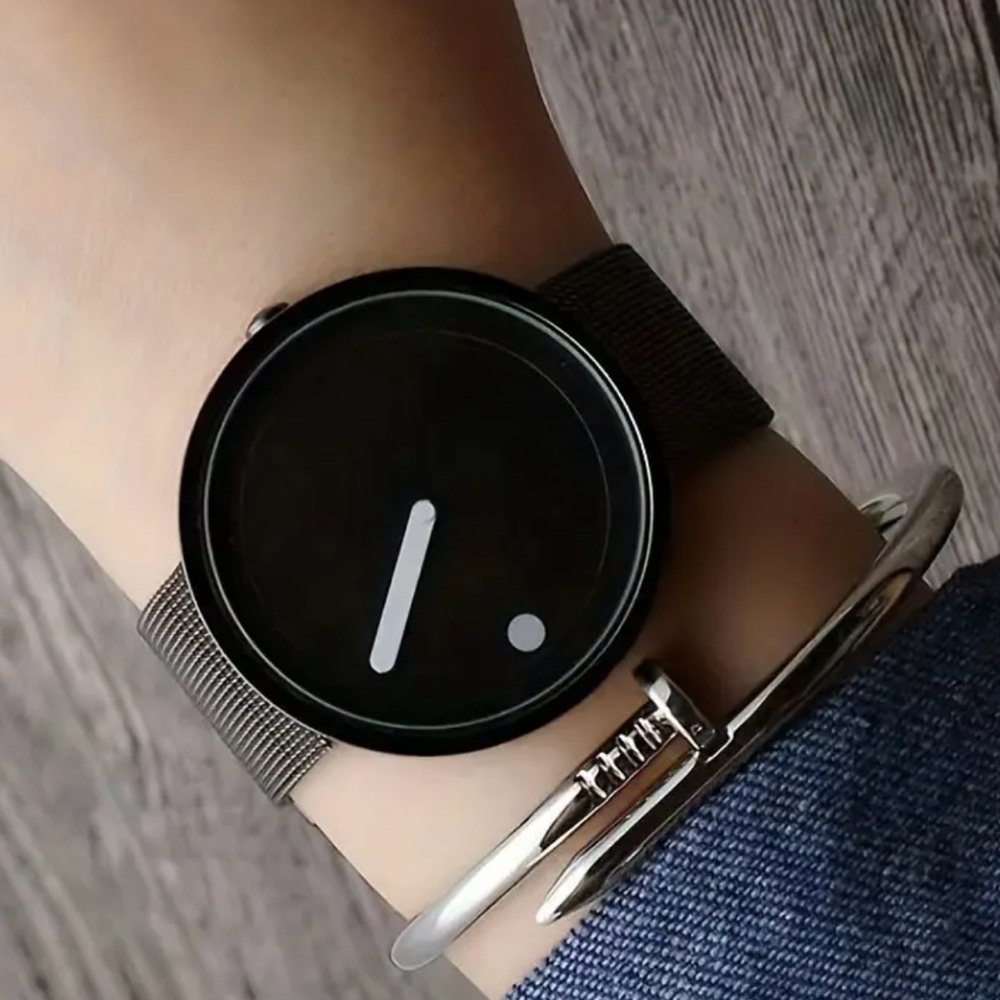 New! Black Minimalist Turntable Watch - Stylish Unisex Quartz Wristwatch